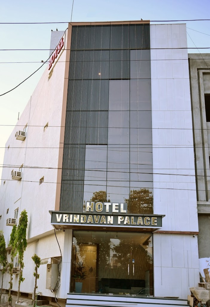 Hotel Vrindavan Palace
