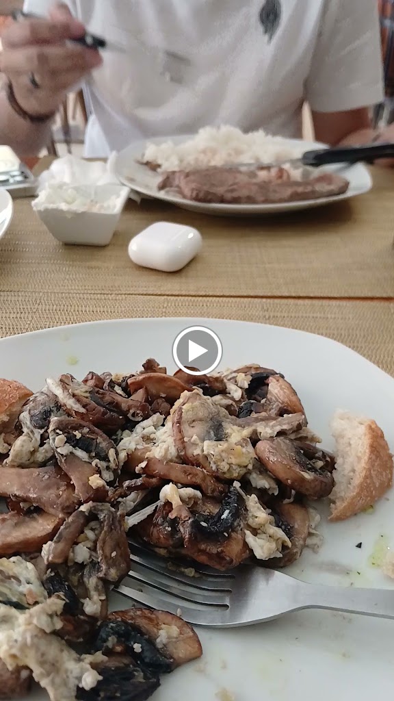 Cafeteria California — Videos