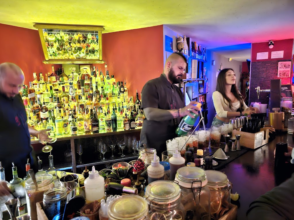 LAB Cocktail bar Food & Bartending solutions