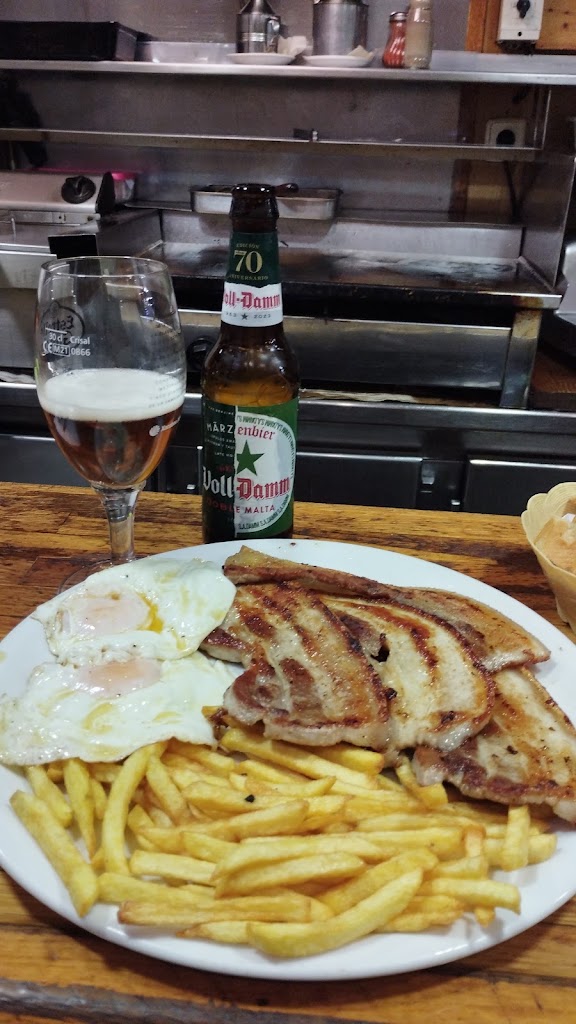 Can Bover — Comida y bebida
