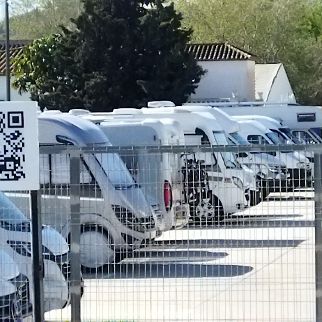 AutoCaravan.Co, Park Perales: Motor-Home, Caravan and Camper parking — Todas