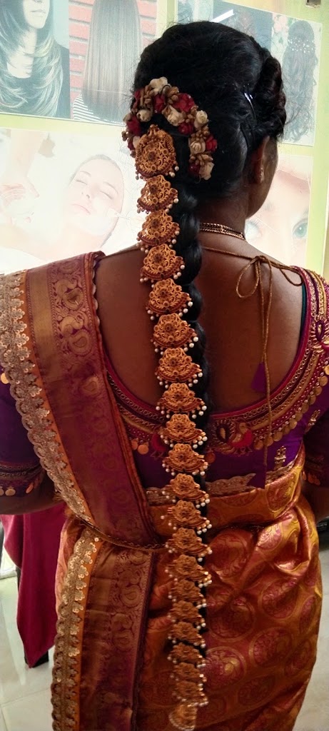 Unique Beauty Parlour Only For Ladies