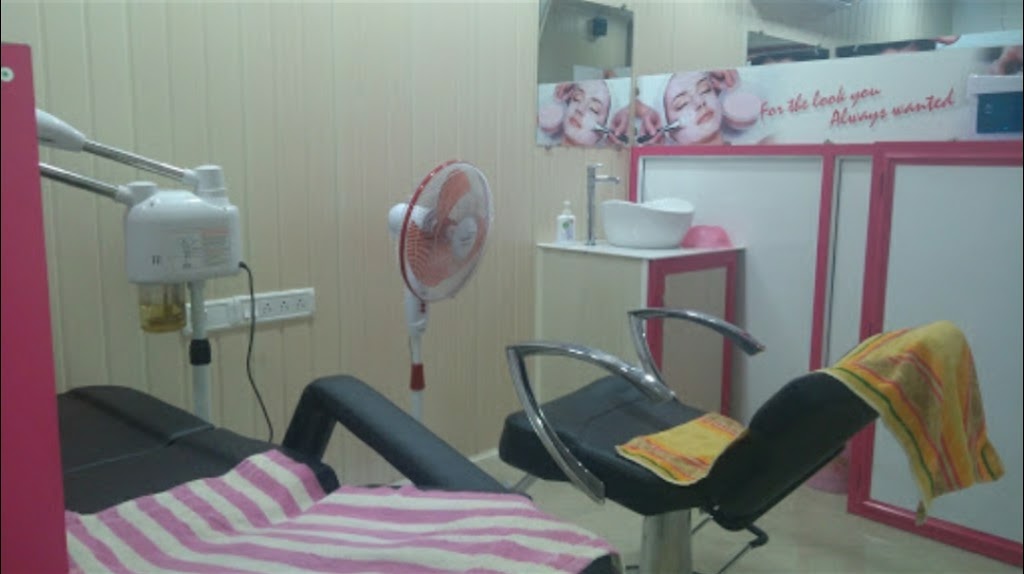 Everbeauty Herbal Beauty Parlour Stitching Boutique
