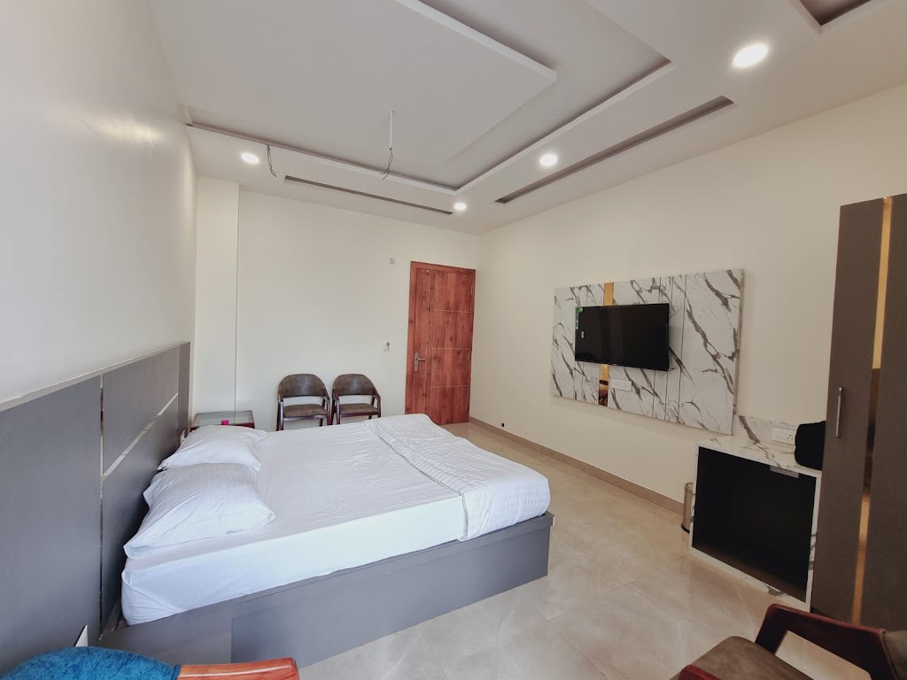 C T Heights Inn