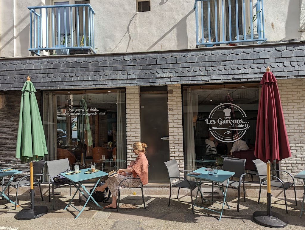 Les Garçons à table ! in Dieppe