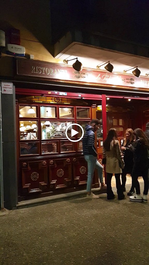 Restaurante La Tagliatella | Granollers — Videos