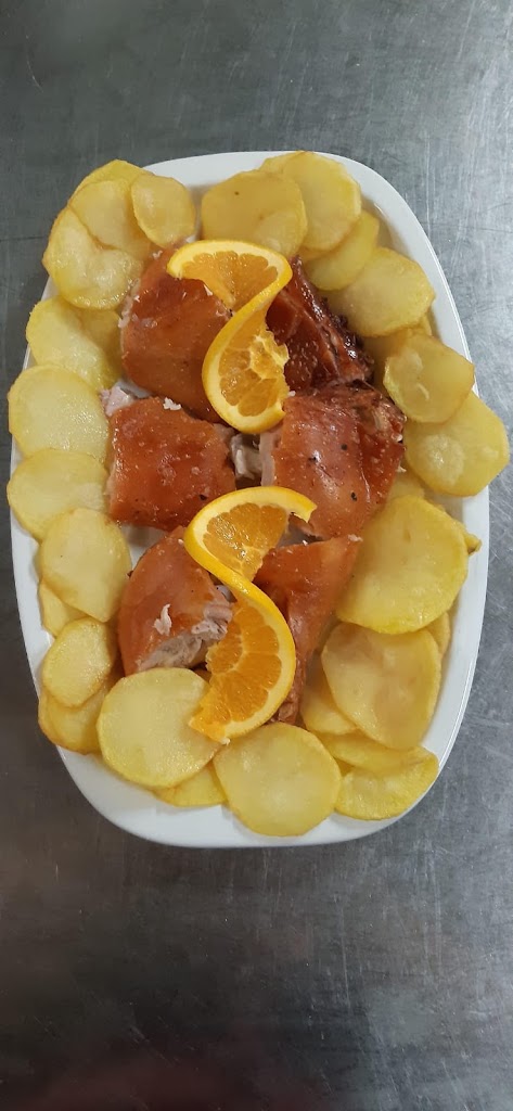 Rincon San Esteban — Comida y bebida