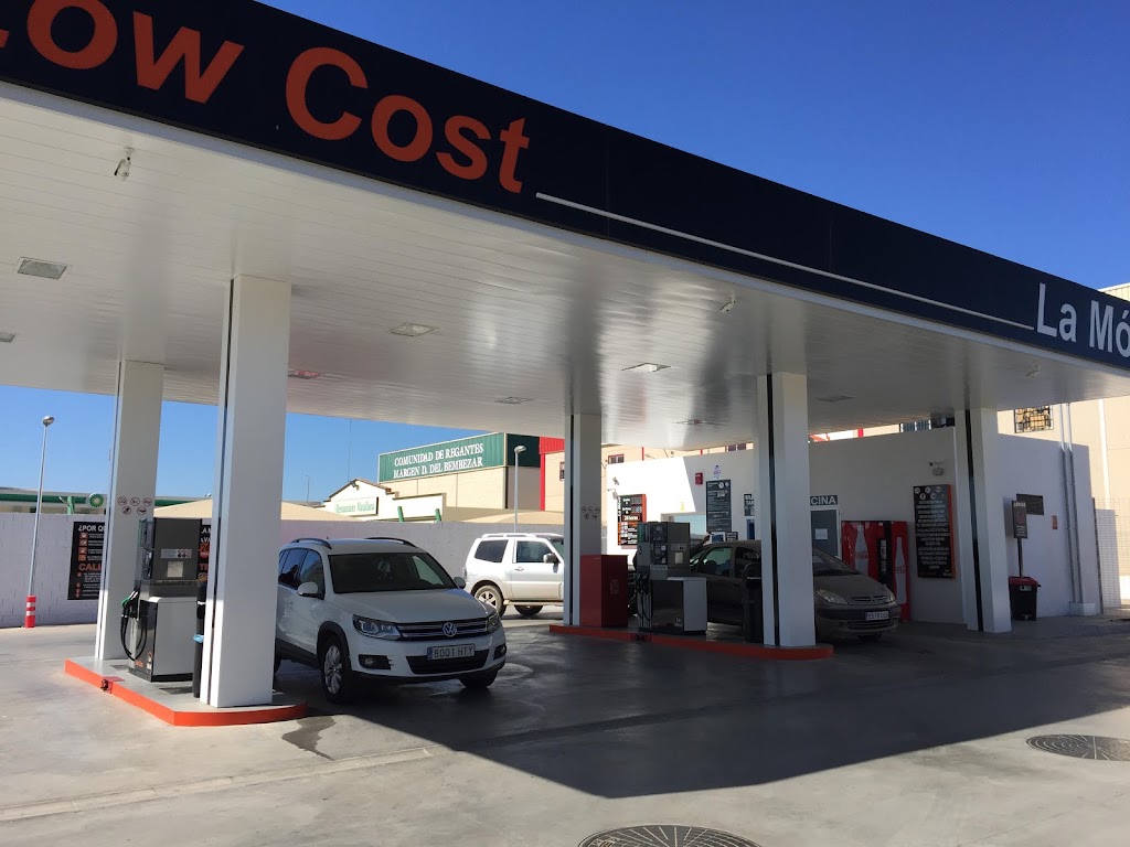 LOW COST LA MOVIL — Estacion de servicio