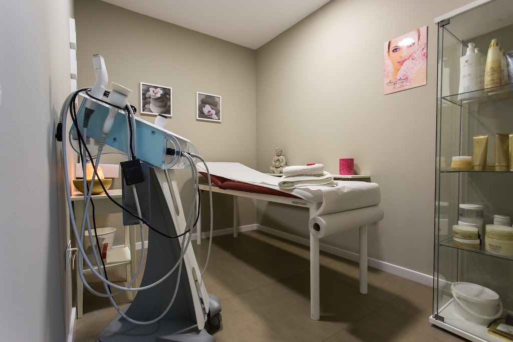 CTC ORGANICS HAIR STUDIO — Interior