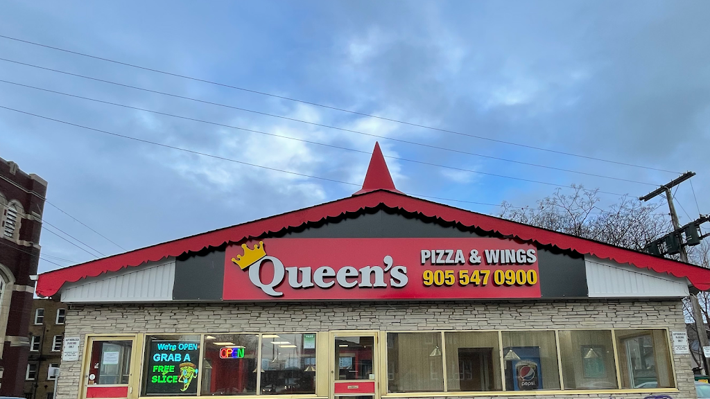 Queen's Pizza & Wings