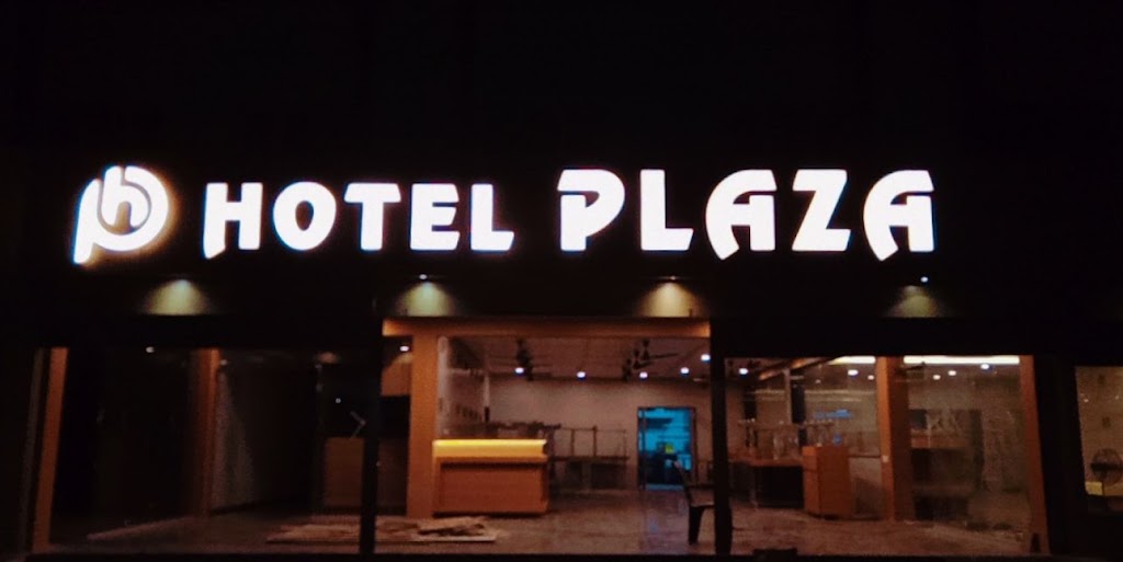 Hotel Plaza Rooms