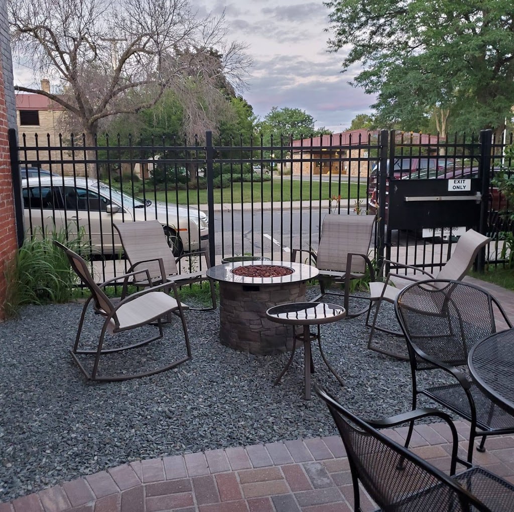  Arbuckles Eatery & Pub