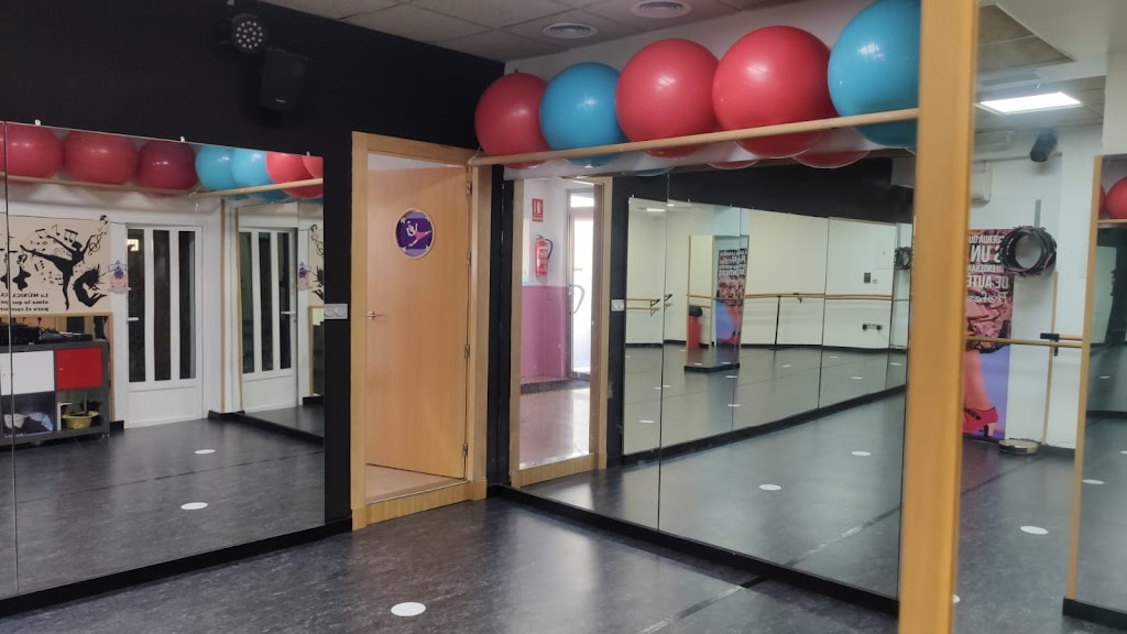 Academia de Danza Lola Ceron