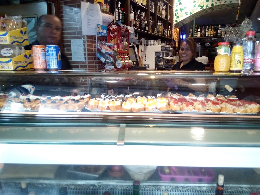 Bar Girona — Ambiente