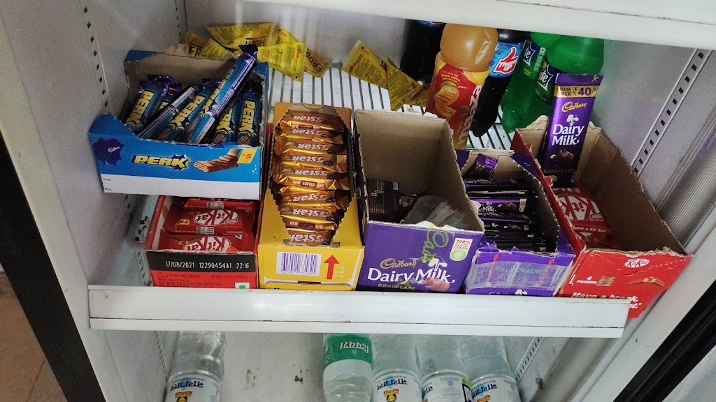 Parijat Snacks Center