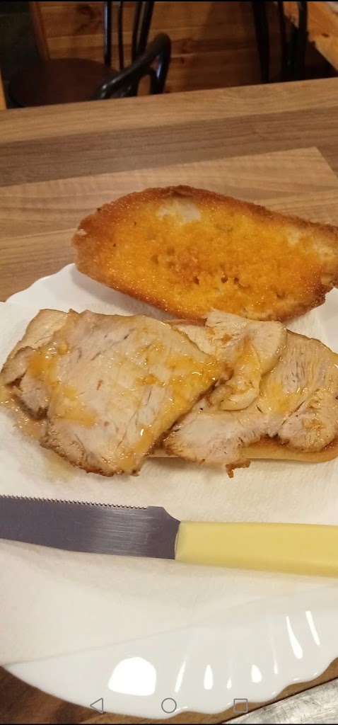 CAFETERIA EL REFUGIO. — Del propietario