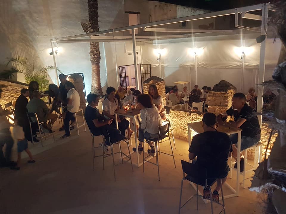 Taberna "El Encanto" — Del propietario