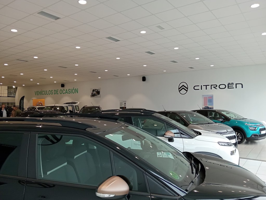 Fiateira Stellantis Pro One Professional Center Santiago | (Fiat, Abarth, Jeep, Alfa Romeo, Lancia, Opel y Citroen) — Interior