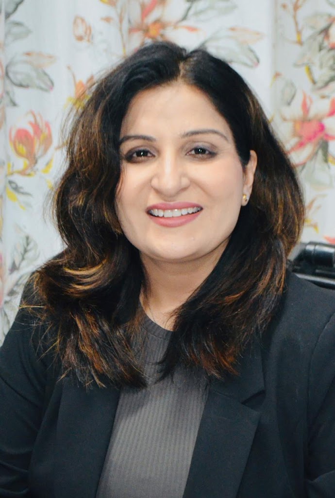 Dr. Dr Ritu Bhatia Heart Clinic Heart Specialist Cardiac Surgeon Best Cardiologist In Pune