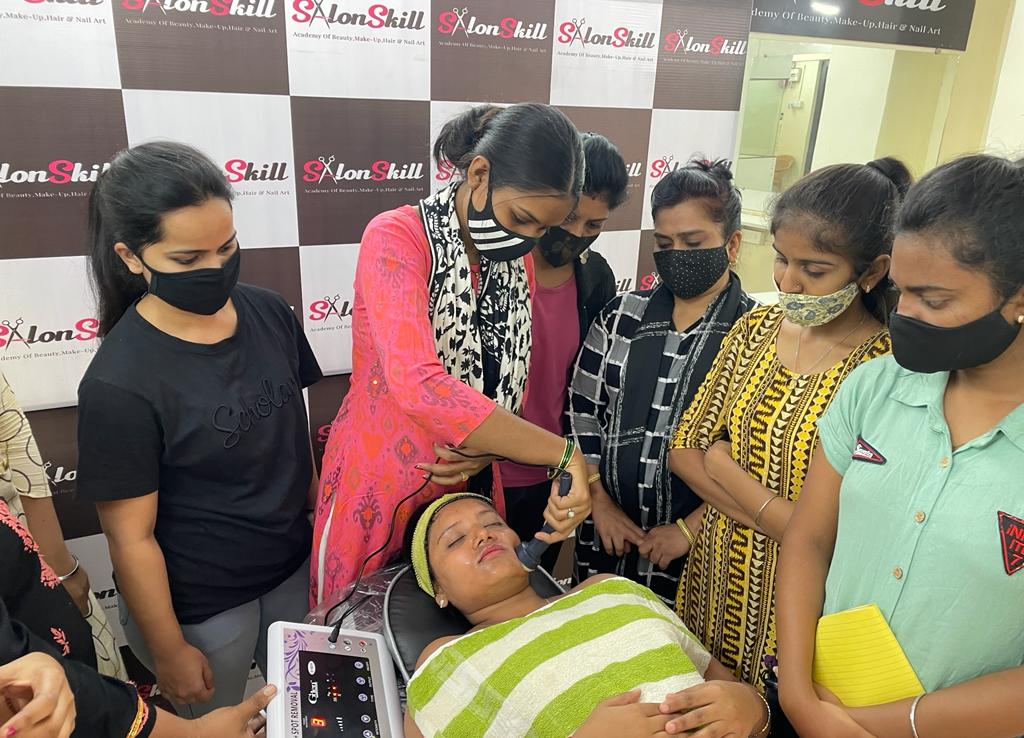 Salon Skill Academy Of Beauty Makeup Hair Santacruz Branch