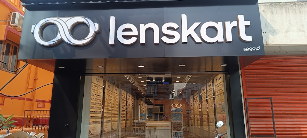 Lenskart Com At Mahanadi Vihar Cuttack