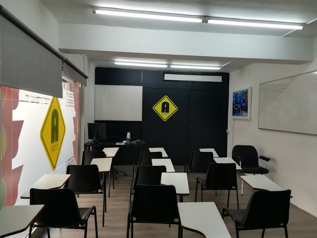Autoescola Premia Vial Serveis — Del propietario