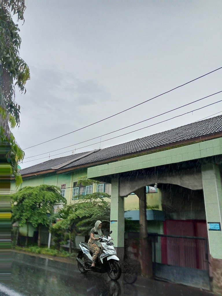 Kepala Dusun AIKMUAL BARAT