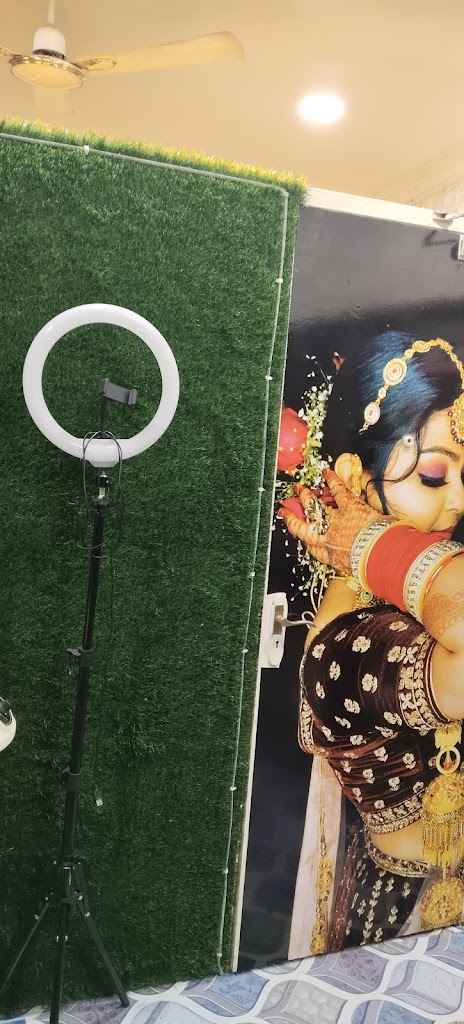 Reflections Beauty Parlour