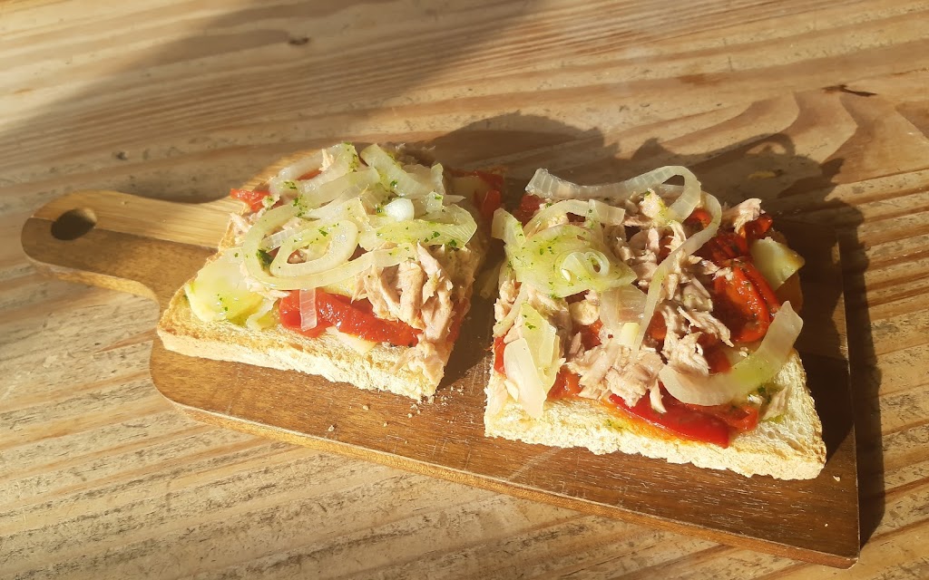 Goiz Eguzki Gizarte-Etxea/Centro social Goiz Eguzki — Comida y bebida