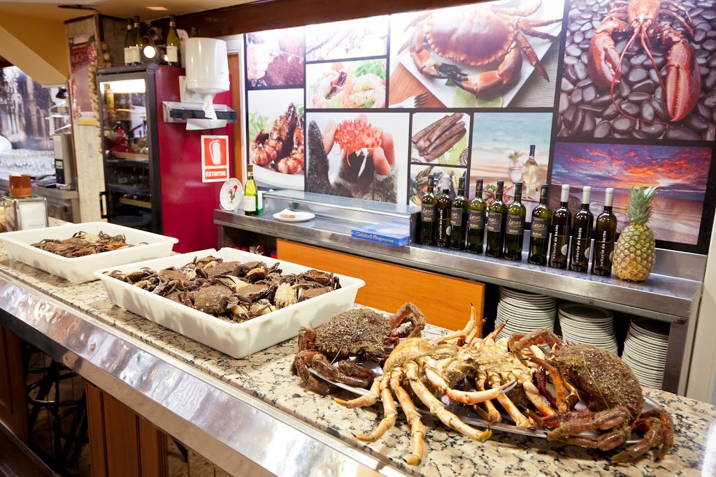 Restaurante Rias Baixas 2 — Comida y bebida
