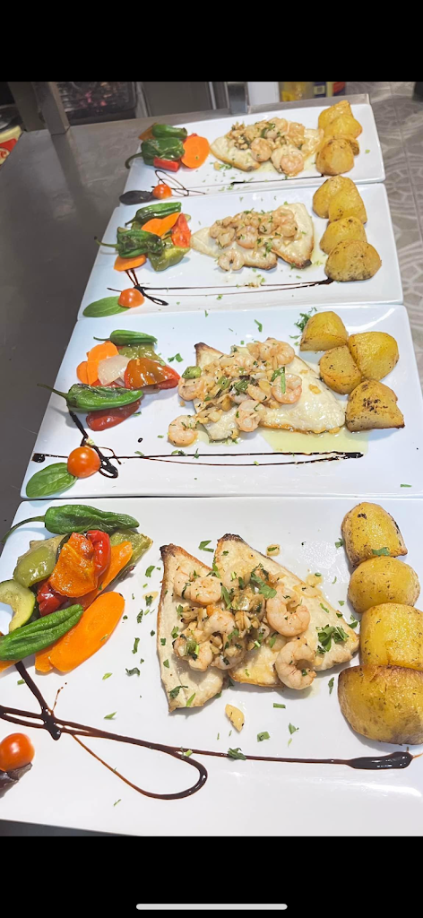 Flavour International restaurant — Comida y bebida