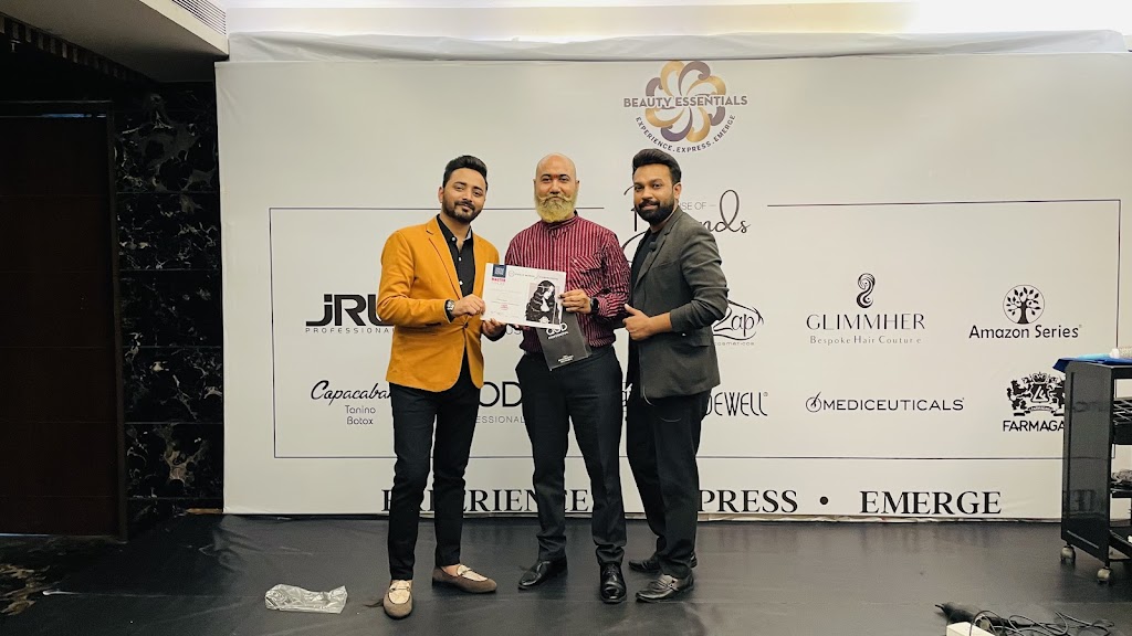 The Elegance Makeover Salon Bridal Salon In Agra Makeup Artist In Agra