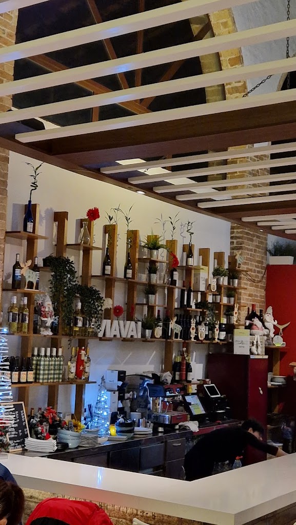 Viavai Gastrobar — Ambiente