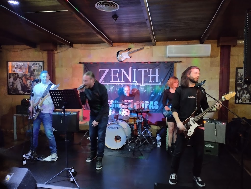 Bar Zenith Musica & Copas