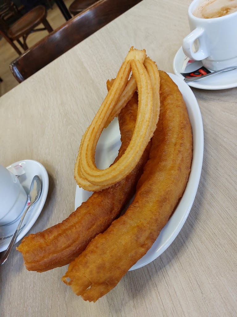 Churreria y Bar La Antigua Nacional — Churro