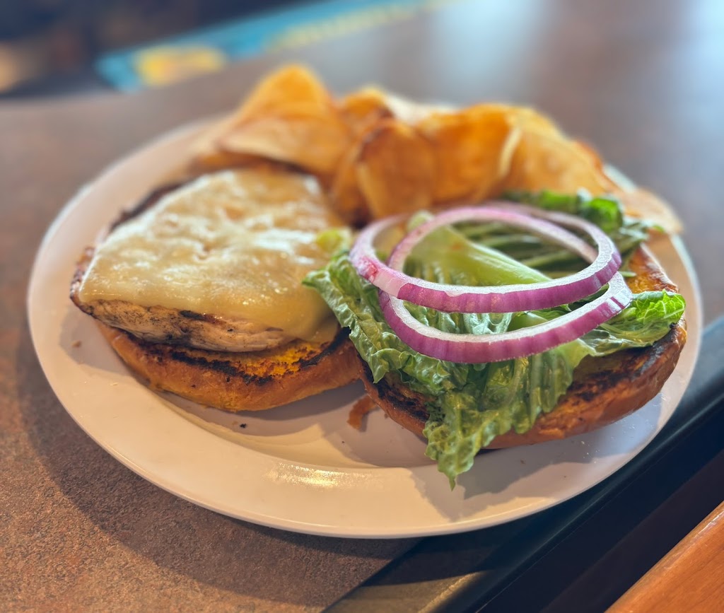  Wave Pointe Marina & Resort.