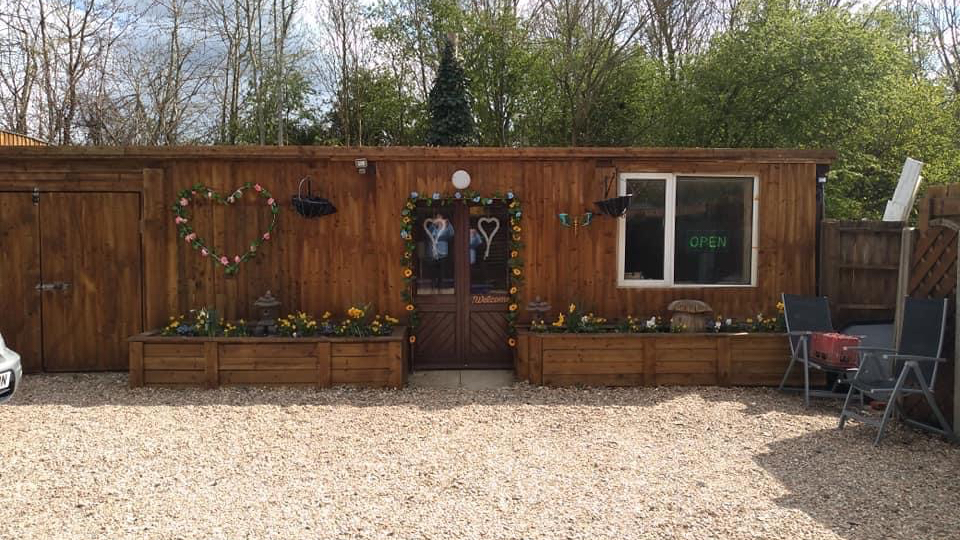Jeanette's Flower Displays