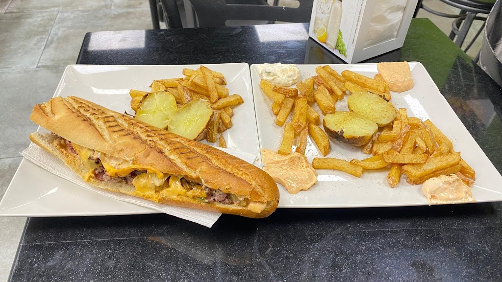 SNACK BARBACOA TORREDEMBARRA — Papas fritas