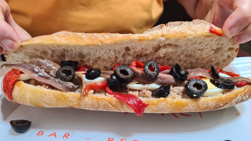 Ca Saoret — Comida y bebida