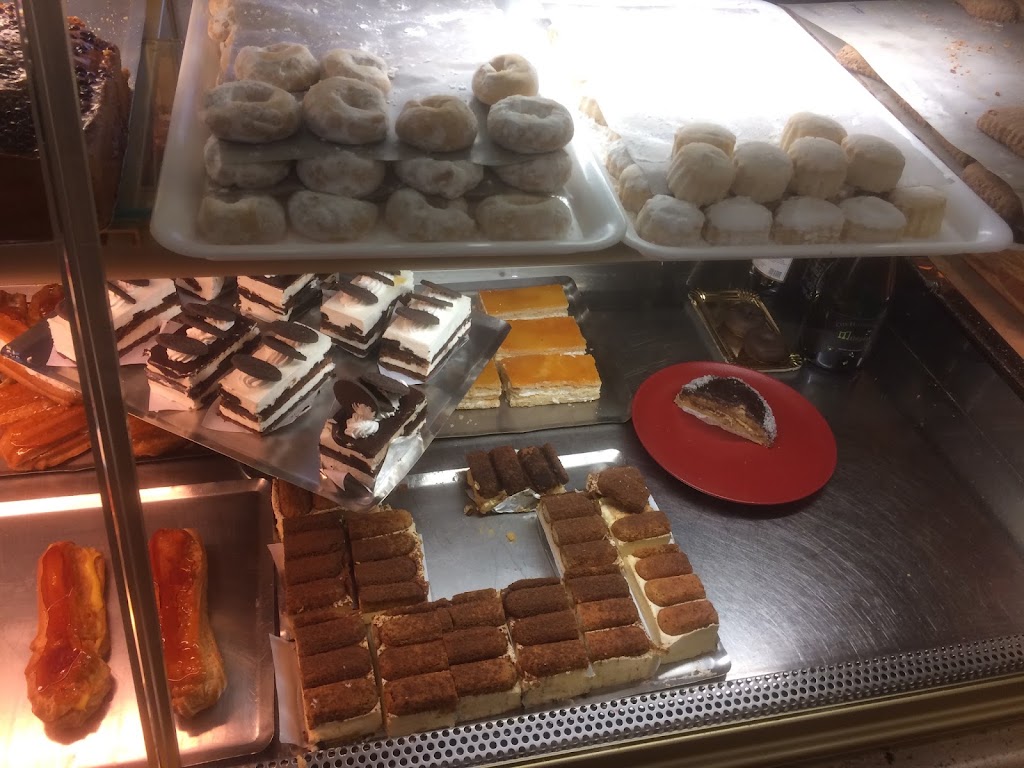 Pasteleria Blanco y Azul - Lope Gisbert — Ambiente