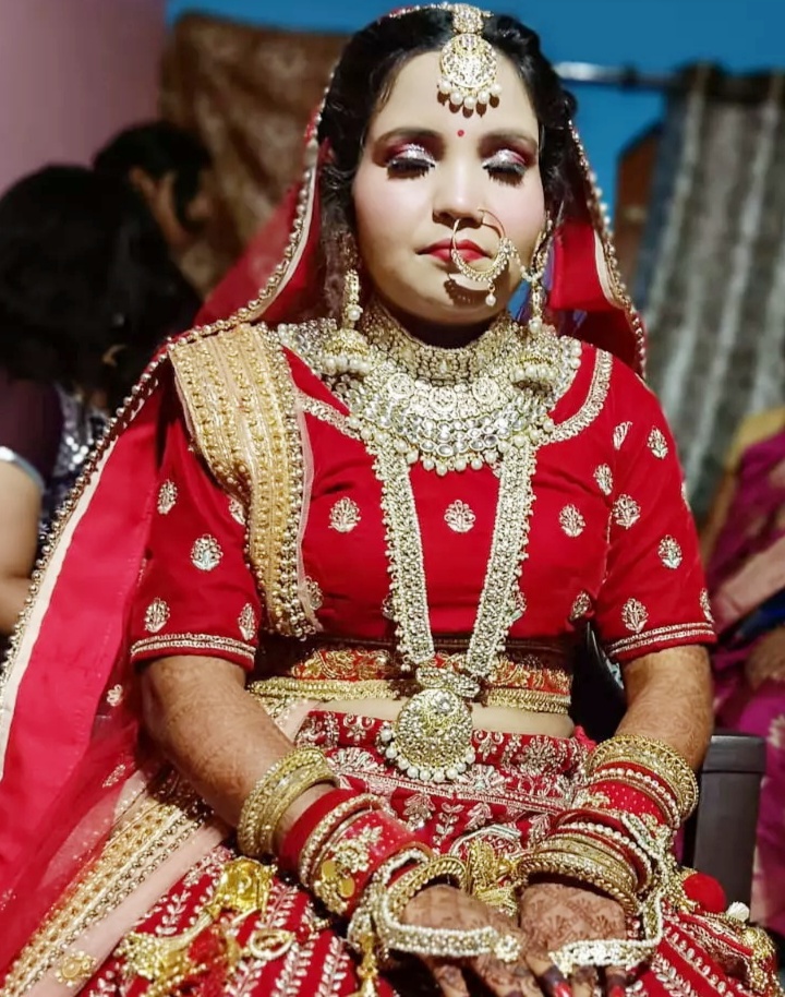 Golden Sky Beauty Parlour Acadmey