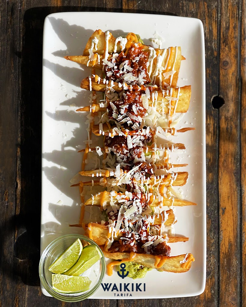 Chiringuito Waikiki — Comida y bebida