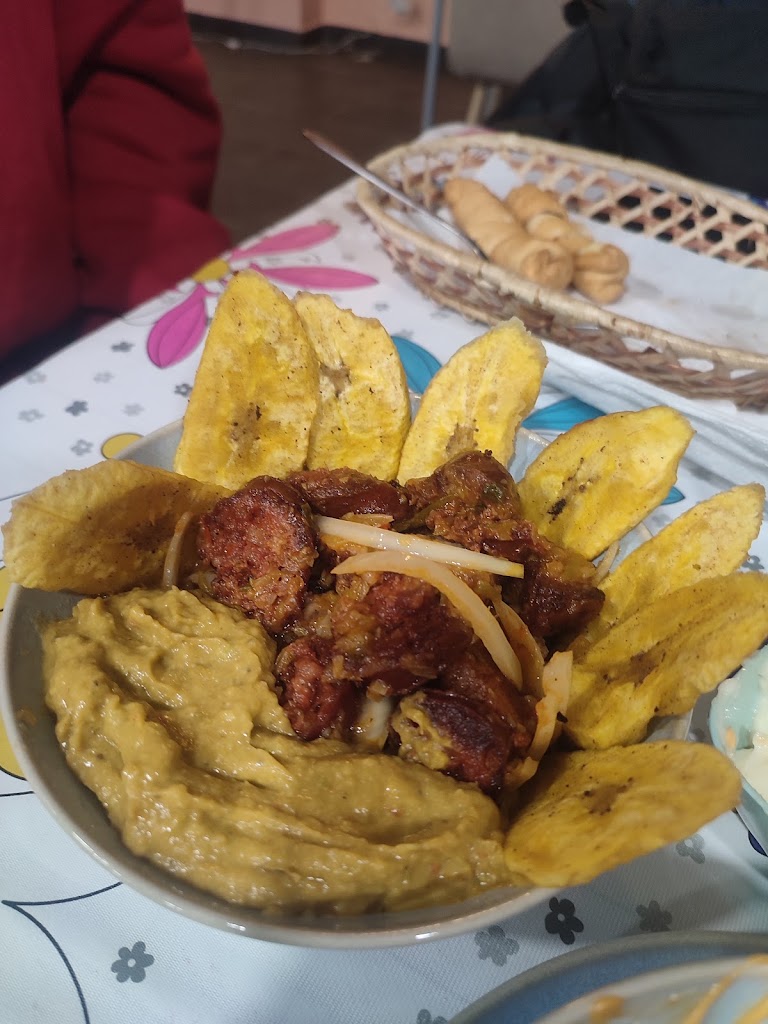 Cafeteria y Bar Salento — Comida y bebida