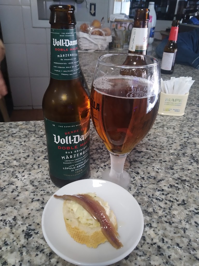 Bar Cuenca — Comida y bebida