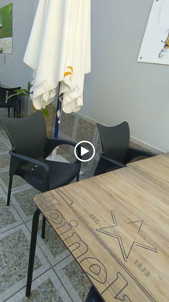 Cafe y tapas Vidal — Videos