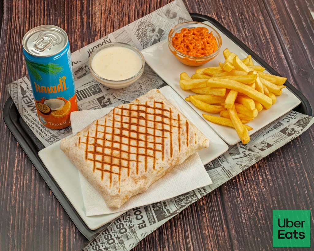 M'TACOS Alcala de Henares — Comida y bebida