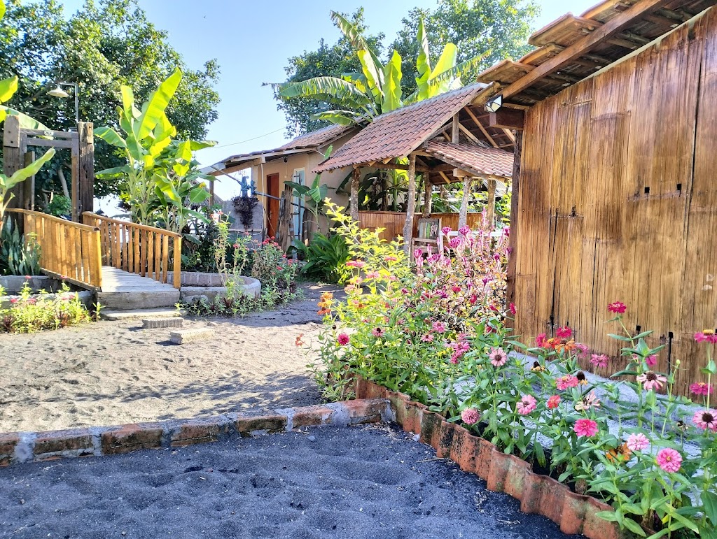 GIRI EMAS Beach Camp