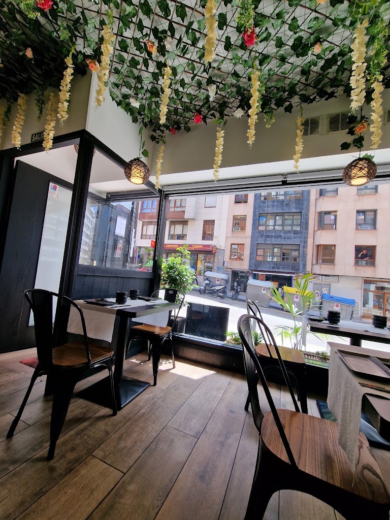 Restaurante YLIS — Ambiente