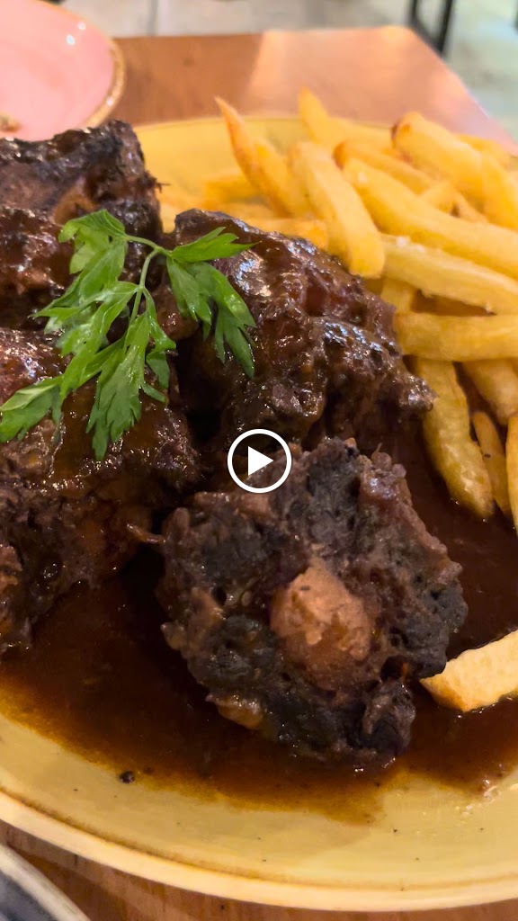 Restaurante Las Maravillas — Videos
