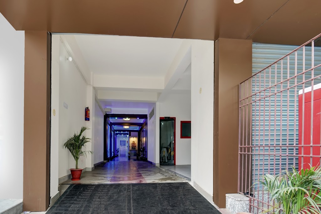 Oyo Hotel Faarmsi Inn
